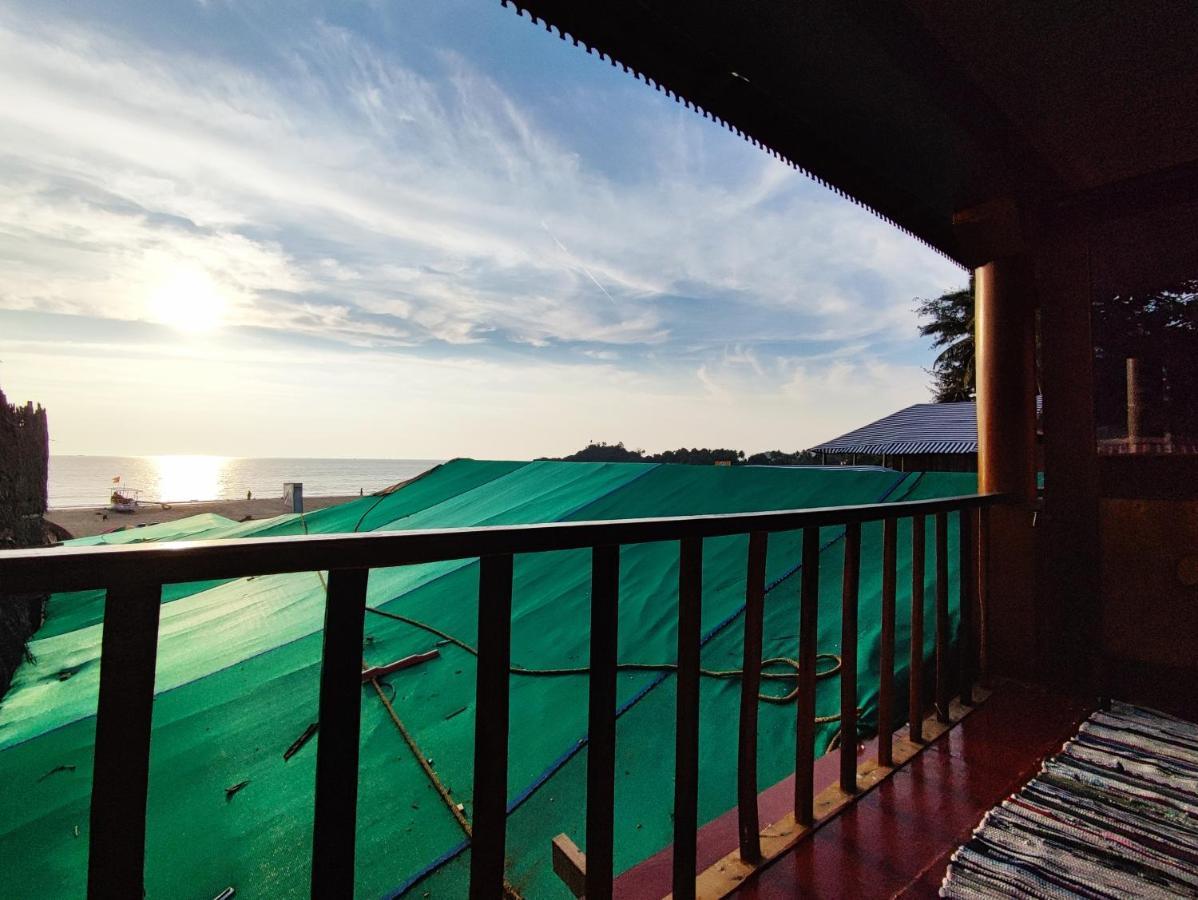 Casa Fiesta Sea Front Beach Huts Patnem Beach Zewnętrze zdjęcie